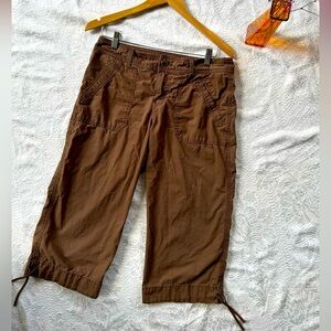 Izod capri pants size 6
